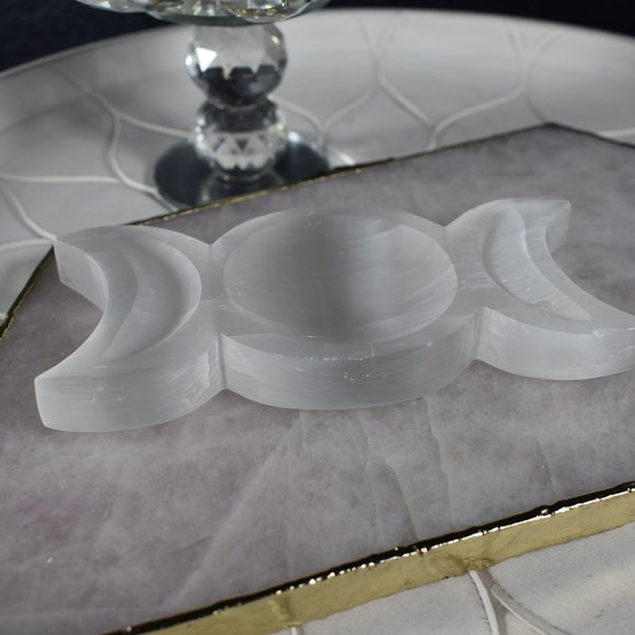 Gypsum Triple Moon Dish - Picture 2 of 3